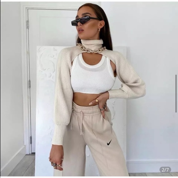 Zara super cropped turtleneck Clearance